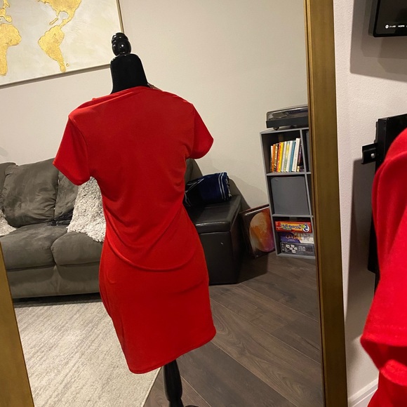 MISSGUIDED Keyhole Mini Dress NWT - Picture 5 of 8